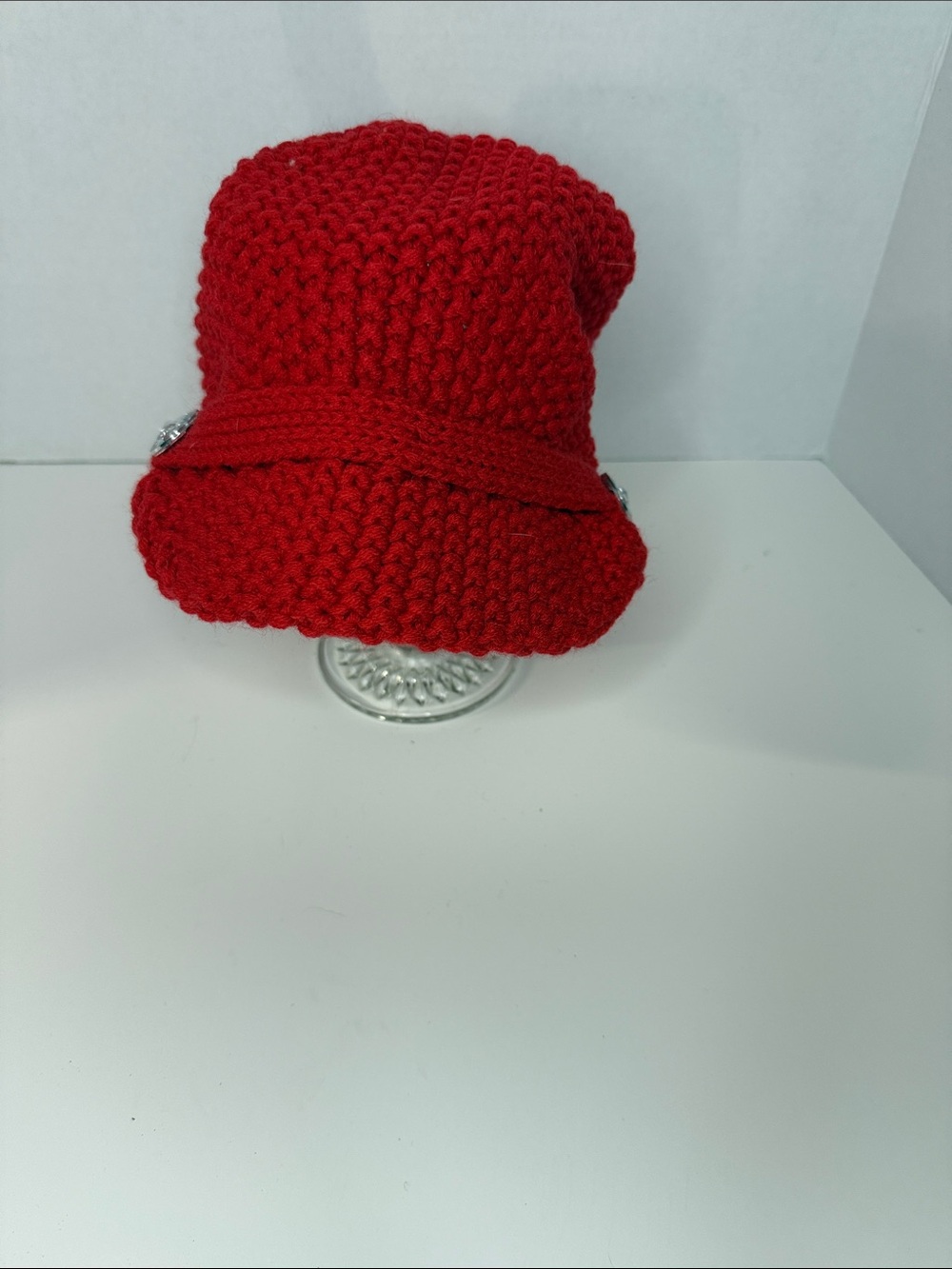 Red Knit women's hat 100% acrylic